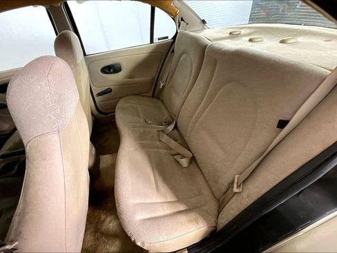 Used 2002 Saturn S-Series SL1 FWD image 23