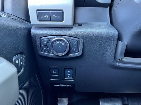 Used 2017 Ford F250 Lariat w/ Lariat Ultimate Package image 15