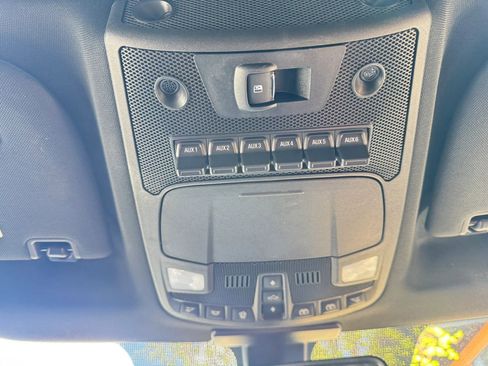 Used 2019 Ford F350 Platinum w/ Platinum Ultimate Package AWD/4WD image 23