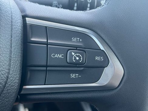 New 2026 Jeep Compass Latitude image 10