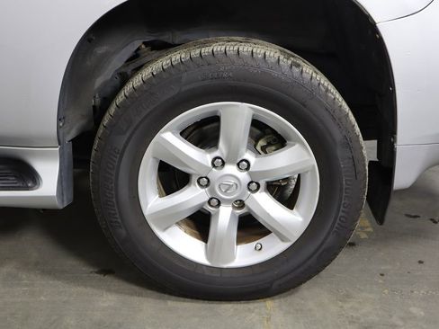 Used 2010 Lexus GX 460 AWD/4WD image 42