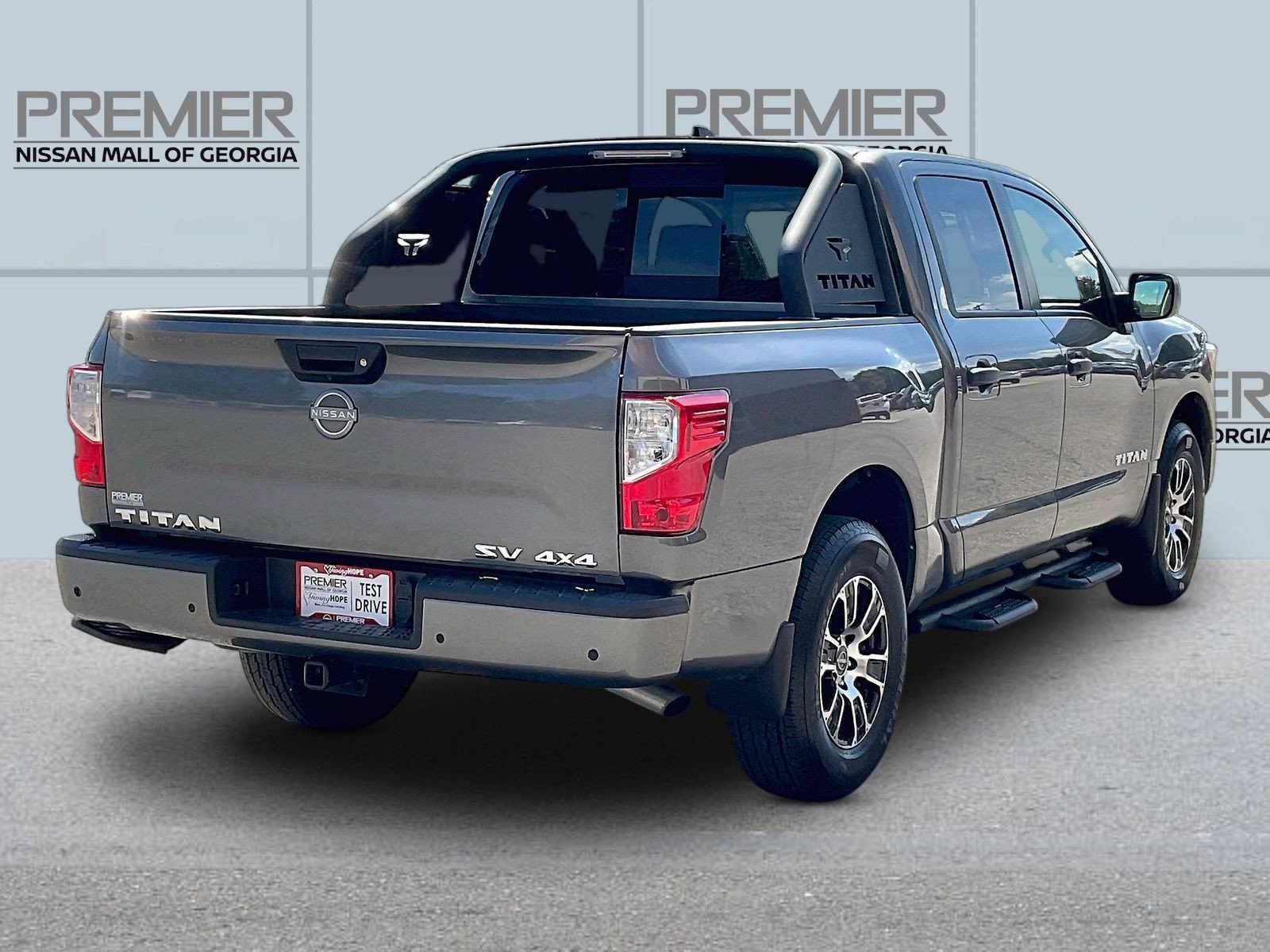 Certified 2024 Nissan Titan SV w/ SV Convenience Package AWD/4WD image 7