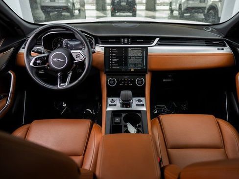 Used 2023 Jaguar F-PACE R-Dynamic S image 20