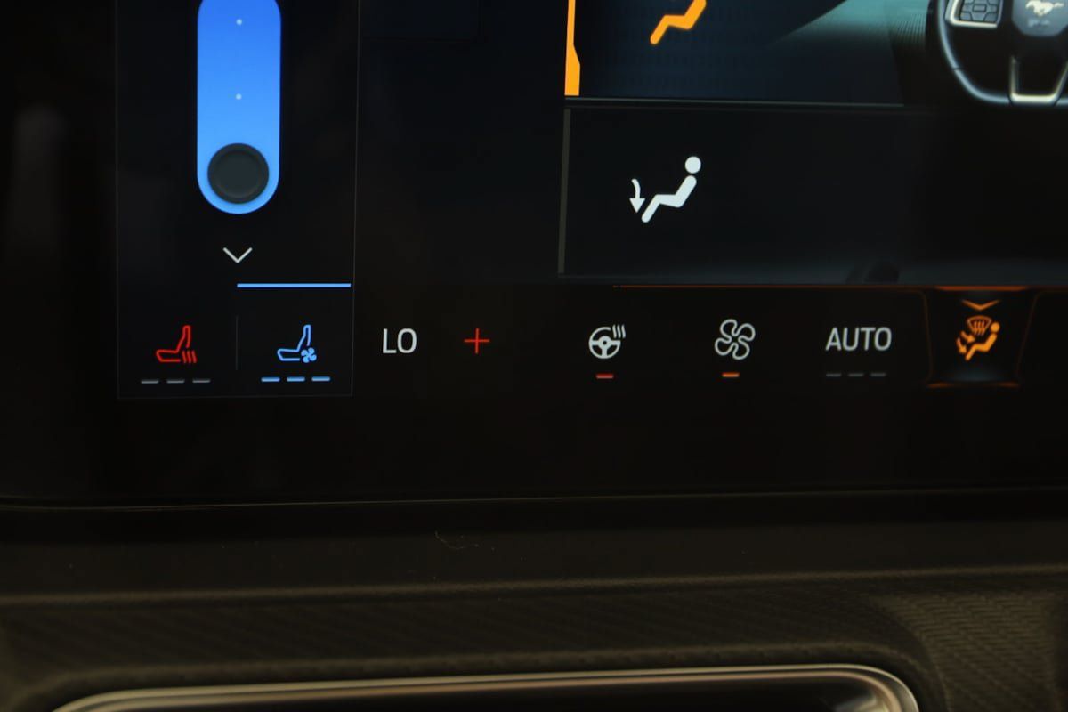 Used 2024 Ford Mustang GT Premium RWD image 10