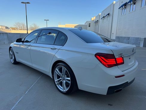 Used 2015 BMW 750Li xDrive image 4