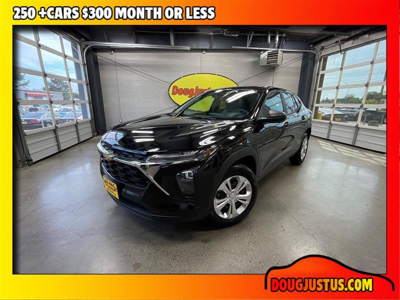 Used 2024 Chevrolet Trax LS FWD image 1