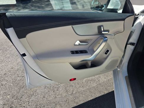Used 2025 Mercedes-Benz CLA 250 image 24