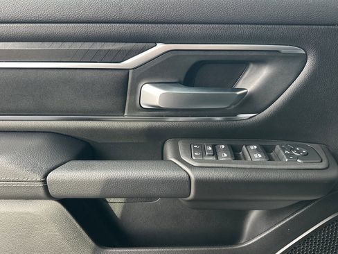 New 2026 RAM 1500 4x4 Crew Cab image 10
