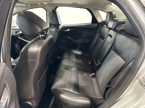 Used 2014 Ford Focus SE w/ Equipment Group 201A image 30