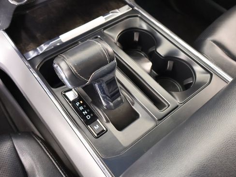Used 2023 Ford F150 Lariat AWD/4WD image 9
