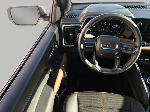 Certified 2024 GMC Canyon AT4 w/ Technology Package image 5