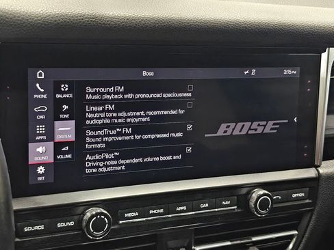 Used 2019 Porsche Macan AWD/4WD image 39