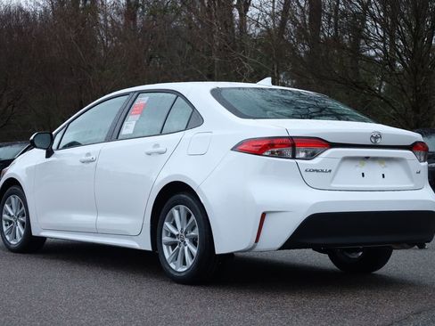 New 2026 Toyota Corolla LE image 3