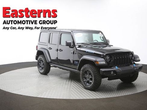 Used 2023 Jeep Wrangler Unlimited w/ Dual Top Group image 55