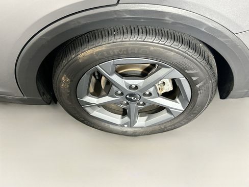 Used 2025 Kia K4 FWD image 11