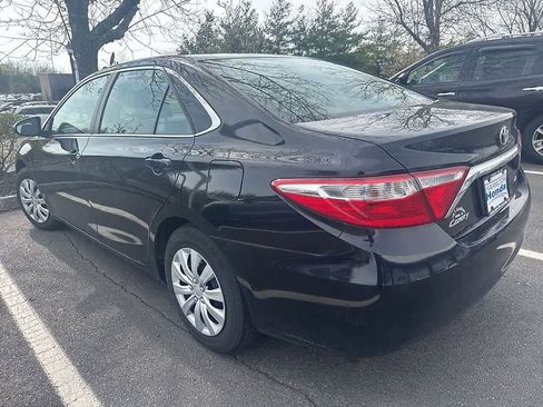 Used 2017 Toyota Camry LE image 6