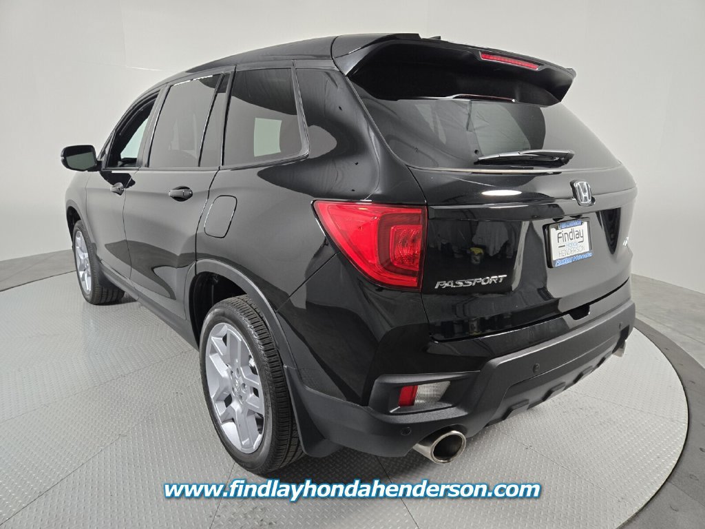 Certified 2025 Honda Passport EX-L image 4