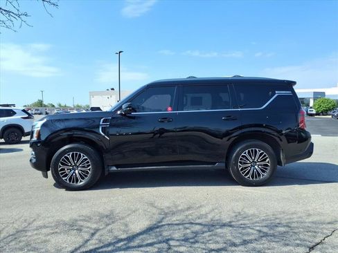 Used 2025 Nissan Armada Platinum AWD/4WD image 5