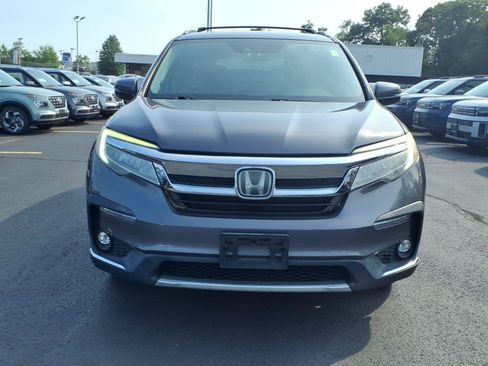 Used 2019 Honda Pilot Touring image 2