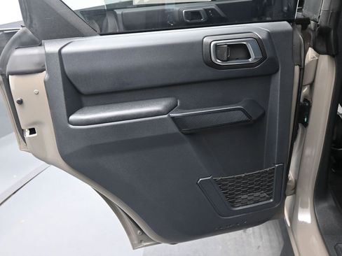 Certified 2025 Ford Bronco 4-Door image 8