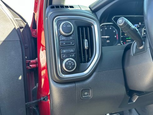 Used 2022 GMC Sierra 1500 Denali w/ Denali Premium Package AWD/4WD image 19