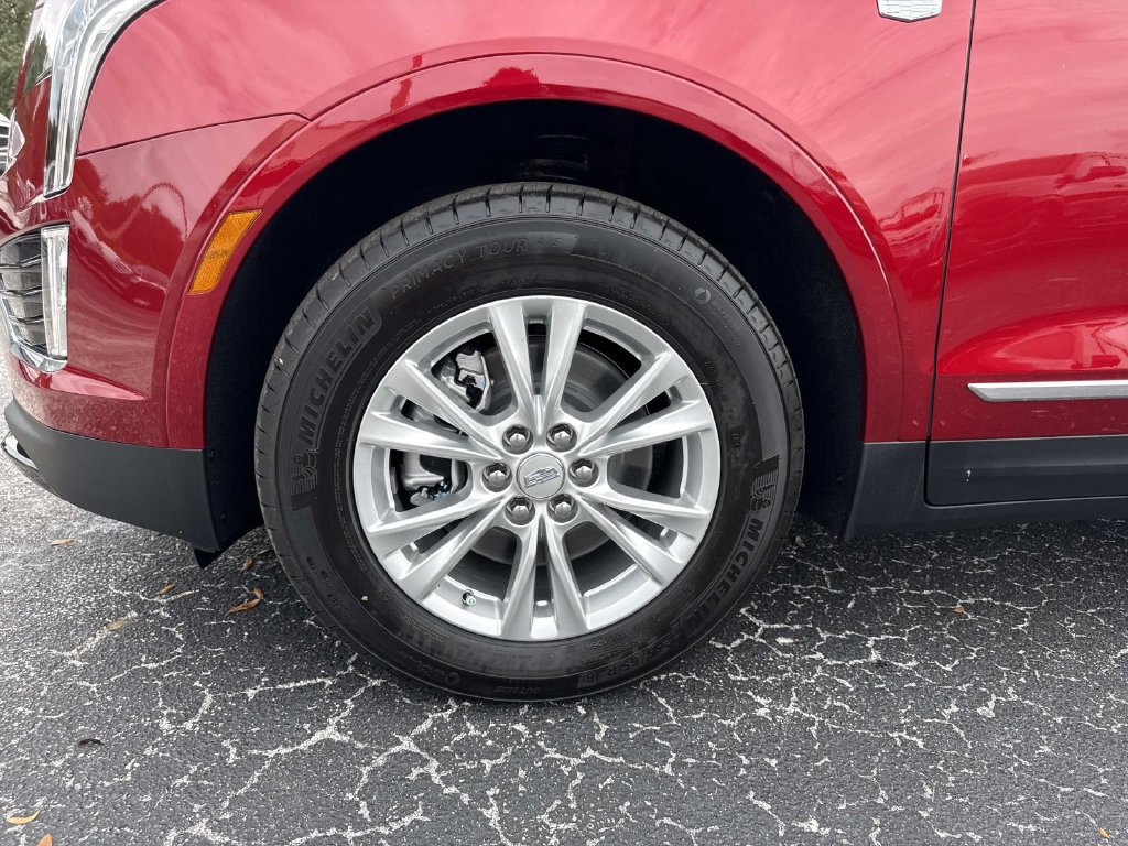New 2026 Cadillac XT5 Luxury w/ LPO, Floor Liner Package FWD image 11
