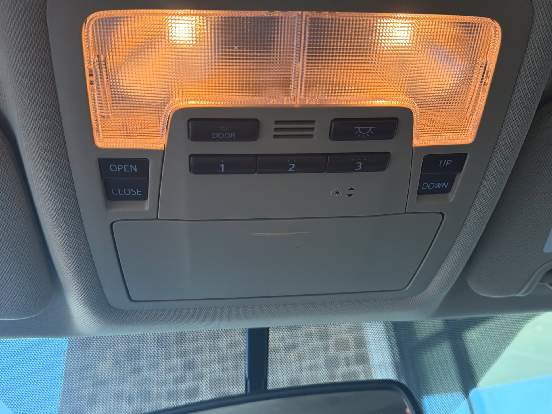 Used 2015 Toyota Highlander Limited FWD image 21