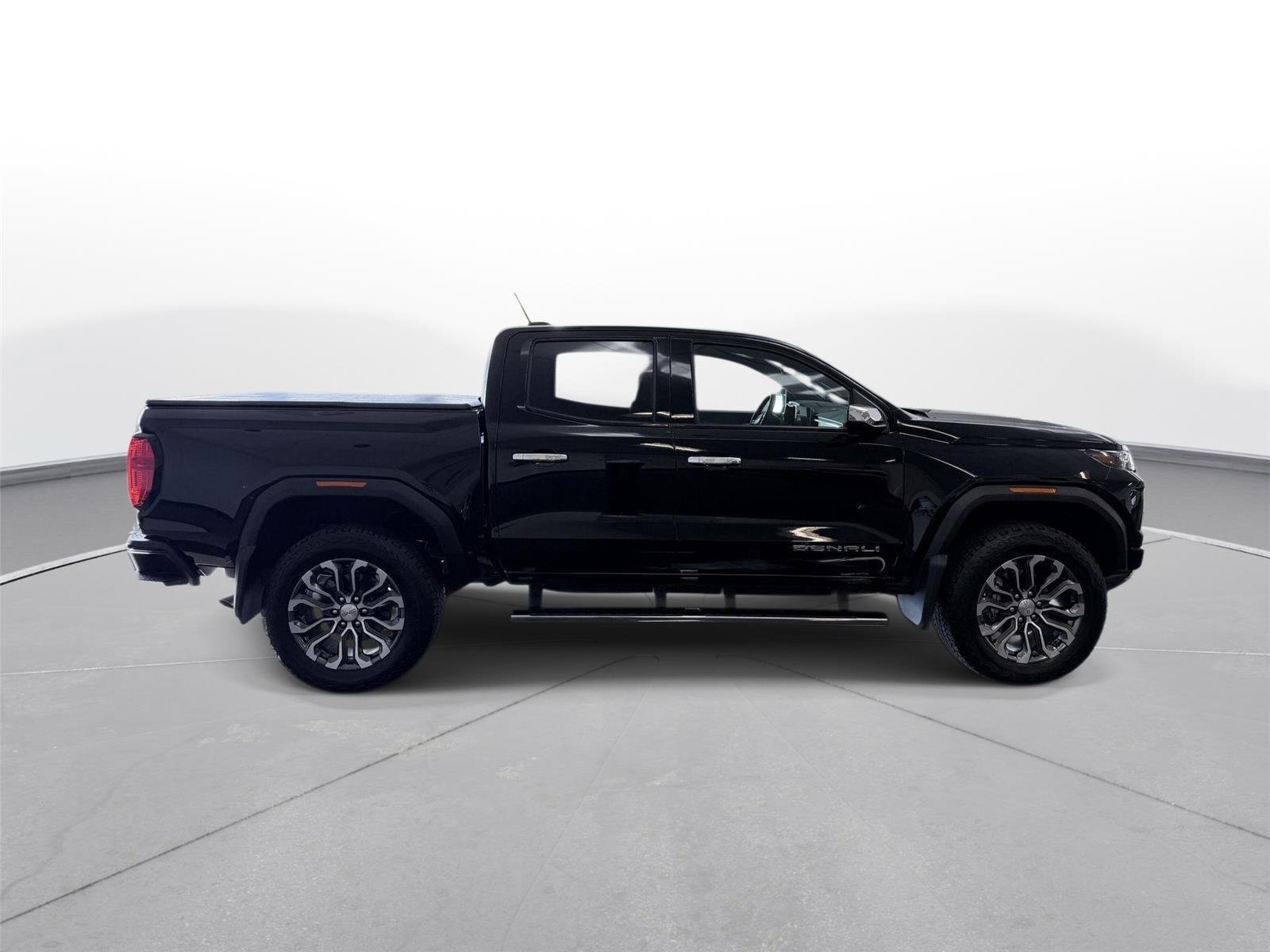 Used 2023 GMC Canyon Denali AWD/4WD image 20