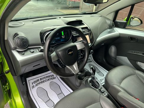 Used 2015 Chevrolet Spark LT image 4