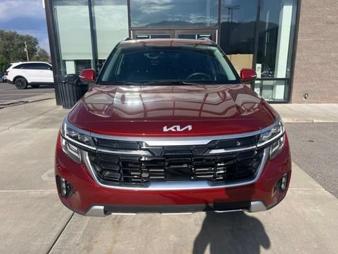 Used 2024 Kia Seltos SX AWD/4WD image 2