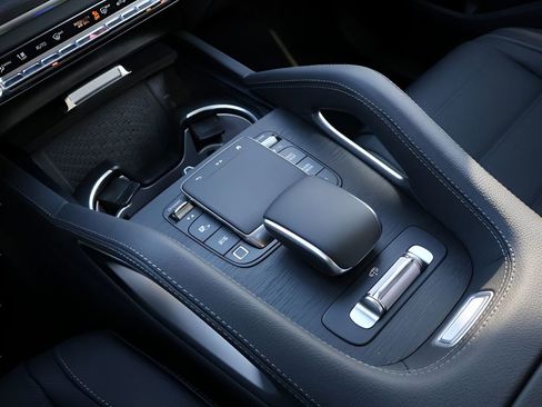 New 2026 Mercedes-Benz GLS 450 4MATIC image 27