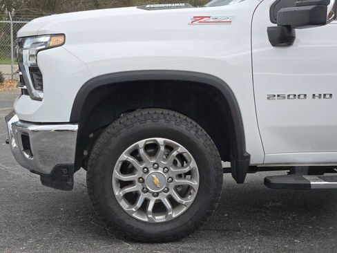 Certified 2024 Chevrolet Silverado 2500 LTZ w/ LTZ Convenience Package image 8