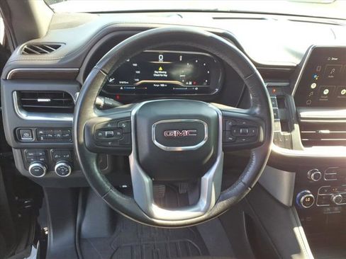 Used 2022 GMC Yukon SLE w/ Gmc Pro Safety Plus Package image 7