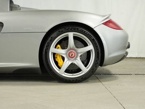 Used 2005 Porsche Carrera GT image 41