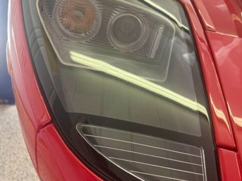 Used 2005 Ford GT RWD image 9