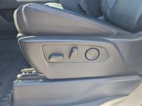 Used 2024 GMC Sierra 1500 AT4 w/ AT4 Premium Package image 21