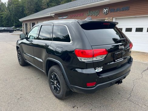 Used 2018 Jeep Grand Cherokee Laredo AWD/4WD image 7