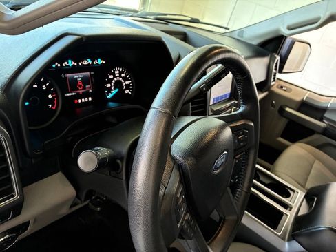 Used 2020 Ford F150 XLT w/ Equipment Group 302A Luxury AWD/4WD image 18