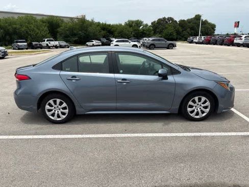 Used 2024 Toyota Corolla LE FWD image 6