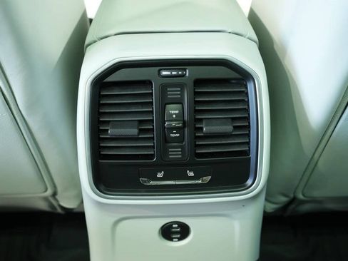 New 2026 Porsche Macan S image 26