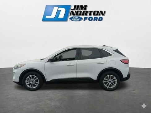 Used 2022 Ford Escape SE image 6