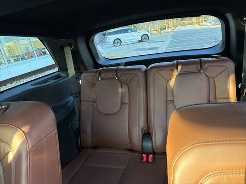 Used 2023 Lincoln Aviator Reserve w/ Equipment Group 201A image 24
