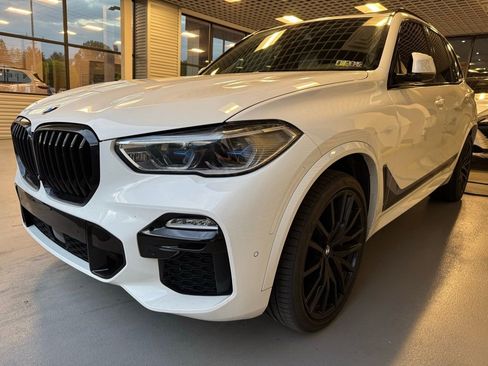Used 2019 BMW X5 xDrive40i w/ M Sport Package AWD/4WD image 2