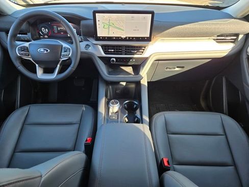 New 2026 Ford Explorer Active w/ Active Comfort Package image 14