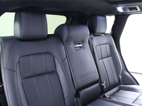 Used 2018 Land Rover Range Rover Sport HSE AWD/4WD image 14