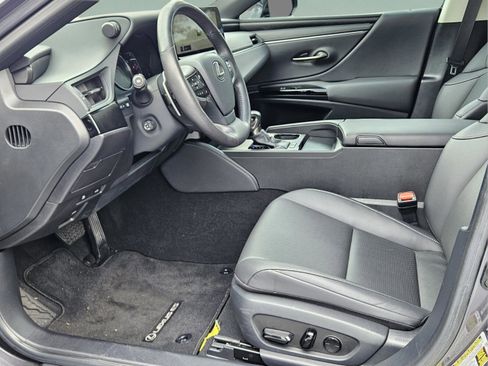 Used 2023 Lexus ES 300h w/ Premium Package FWD image 30
