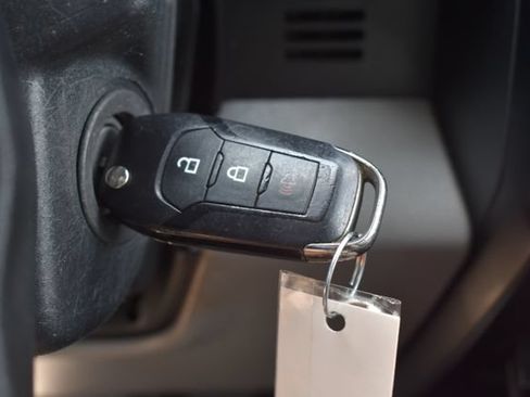 Used 2015 Ford F150 XL w/ XL Power Equipment Group AWD/4WD image 20