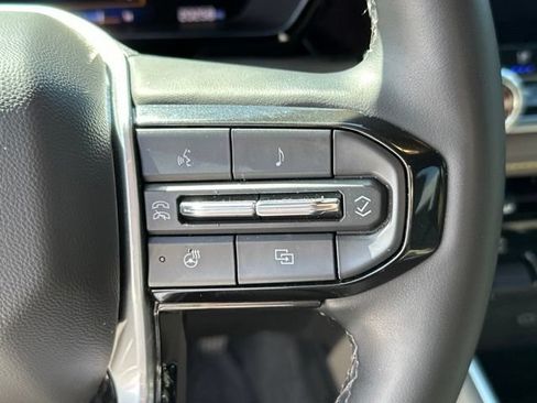 Used 2023 Chevrolet Colorado ZR2 w/ ZR2 Convenience Package III AWD/4WD image 29