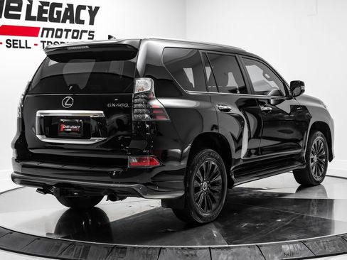 Used 2023 Lexus GX 460 Premium w/ Accessory Package AWD/4WD image 12