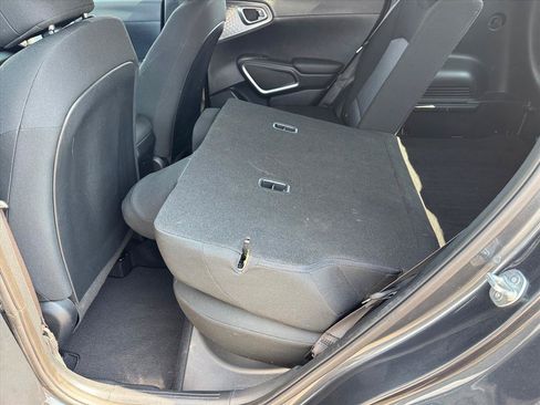 Used 2024 Kia Soul LX w/ Option Group 015 FWD image 10